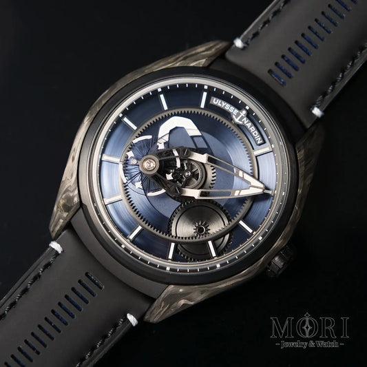 ユリス・ナルダン Freak X カーボン YOSHIDA限定モデル 2303-270LE。43mmケースと飛行カルーセル機構を搭載した革新的なタイムピース。 | MORI Jewelry&Watch